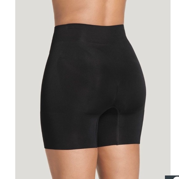*NWT* Jockey Slimmers Breathe Mid Rise Short Shapewear - Picture 2 of 8
